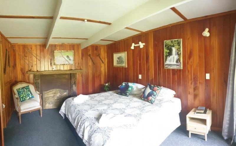 Blackfern Lodge Waimiha Extérieur photo
