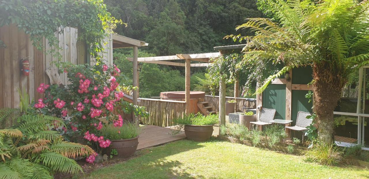 Blackfern Lodge Waimiha Extérieur photo